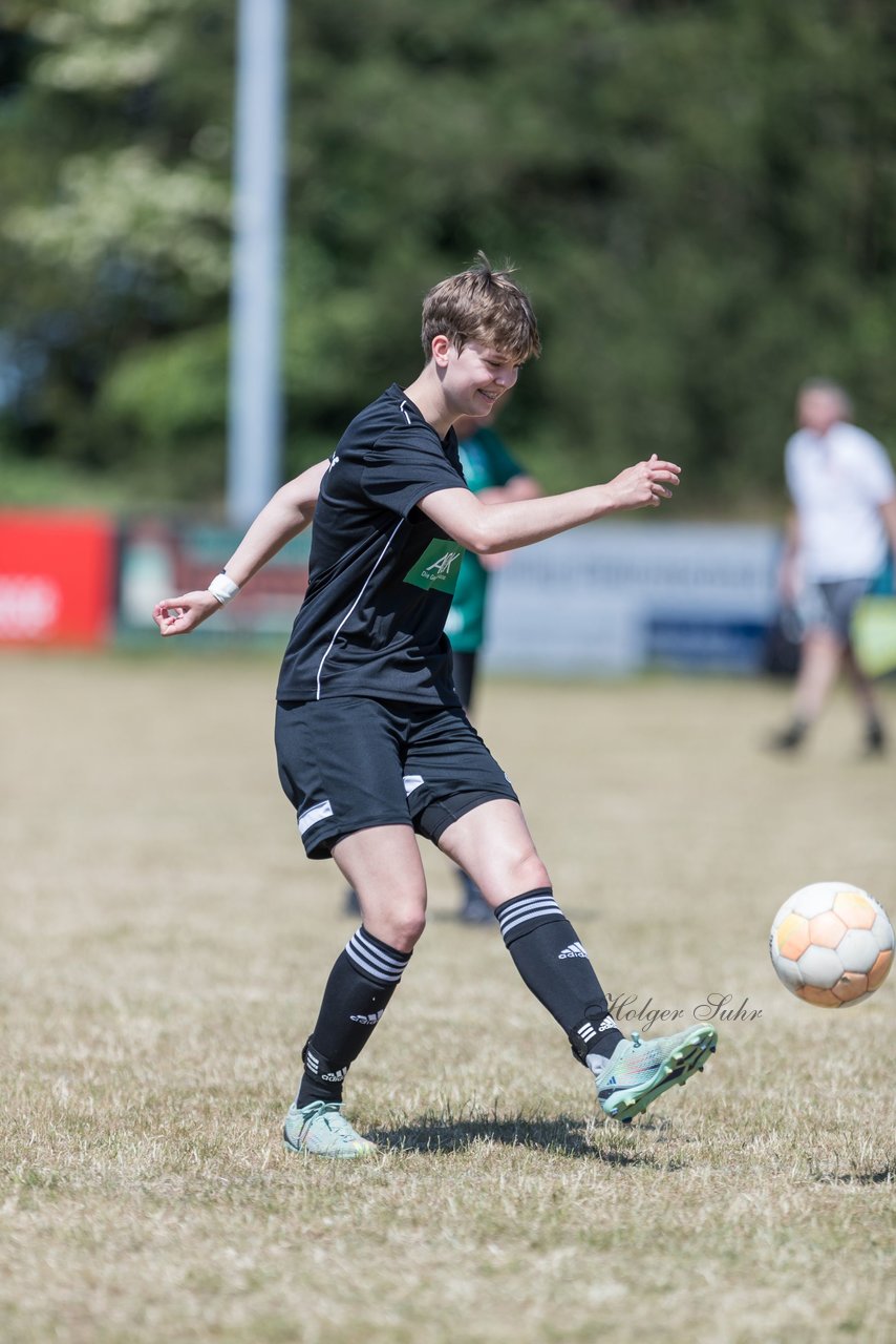 Bild 192 - wBJ TuRa Meldorf/Buesum - JFV Luebeck : Ergebnis: 1:0